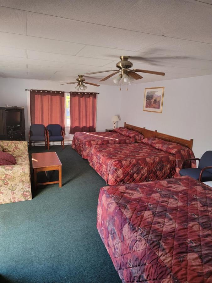 Gateway Motel ガナノクエ エクステリア 写真